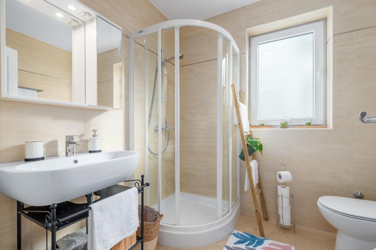 Apartment Andrea ポレッチ エクステリア 写真